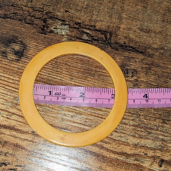 Bakelite 1940s Butterscotch Thin Bangle Vintage Bracelet - Picture 7 of 9